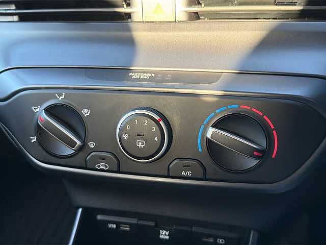 Hyundai BAYON 1.0 T-Gdi Mhev Se Connect Suv 5Dr Petrol Hybrid Manual Euro 6 (S/S) (100 Ps)