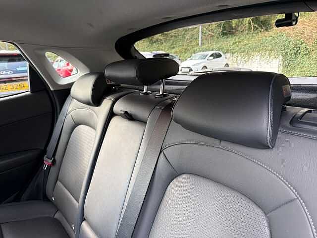 Hyundai KONA 64Kwh Premium Se Suv 5Dr Electric Auto (204 Ps)
