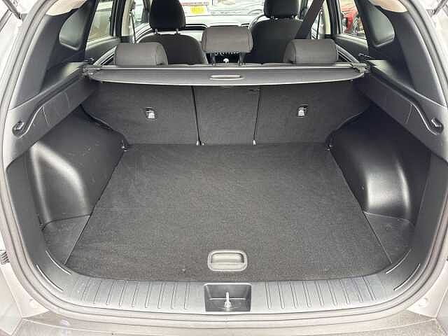 Hyundai TUCSON 1.6 T-Gdi Se Connect Suv 5Dr Petrol Manual Euro 6 (S/S) (150 Ps) Shimmering Silver