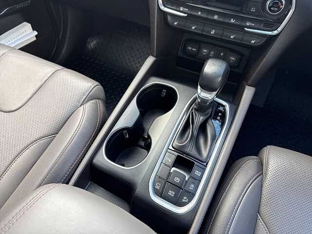 Hyundai SANTA FE 2.2 Crdi Premium Se Suv 5Dr Diesel Auto 4Wd Euro 6 (S/S) 7 Seat (200 Ps) Magnetic Force