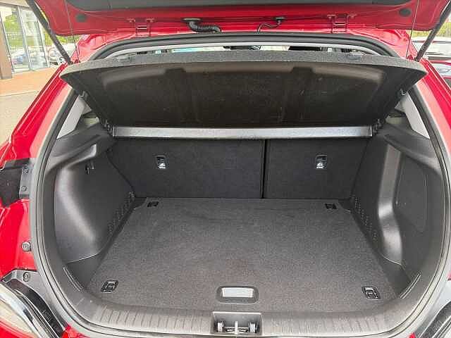 Hyundai KONA 64Kwh Premium Suv 5Dr Electric Auto (10.5Kw Charger) (204 Ps)