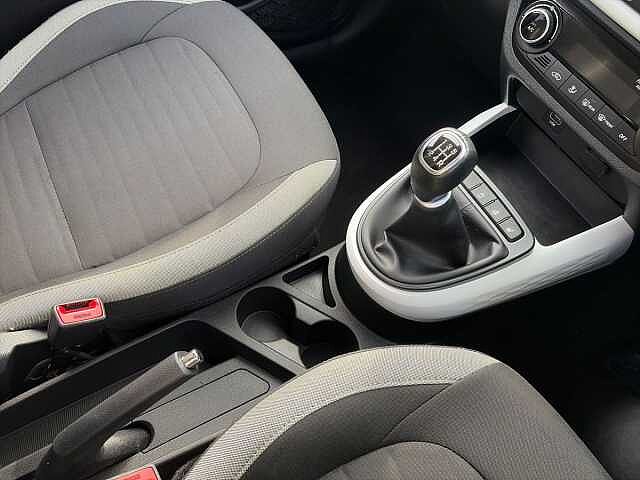 Hyundai I10 1.0 Premium Hatchback 5Dr Petrol Manual Euro 6 (S/S) (67 Ps)