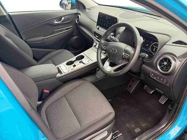 Hyundai KONA 64Kwh Premium Suv 5Dr Electric Auto (10.5Kw Charger) (204 Ps)