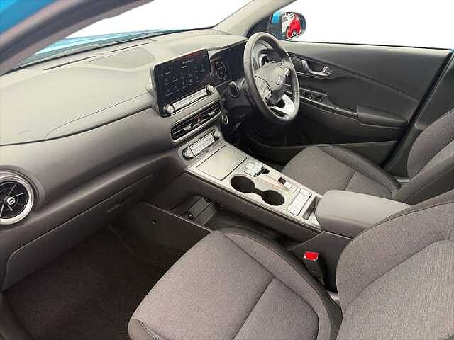 Hyundai KONA 64Kwh Premium Suv 5Dr Electric Auto (10.5Kw Charger) (204 Ps)