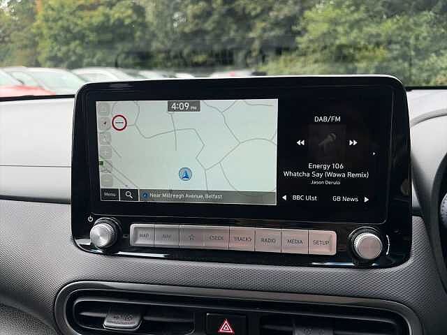 Hyundai KONA 64Kwh Premium Suv 5Dr Electric Auto (10.5Kw Charger) (204 Ps)