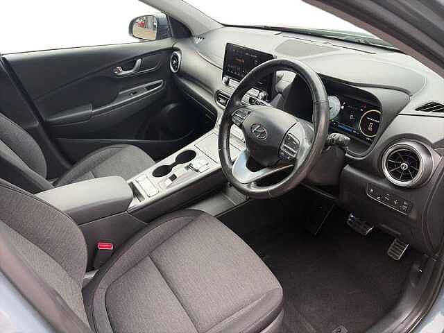 Hyundai KONA 64Kwh Premium Suv 5Dr Electric Auto (10.5Kw Charger) (204 Ps)