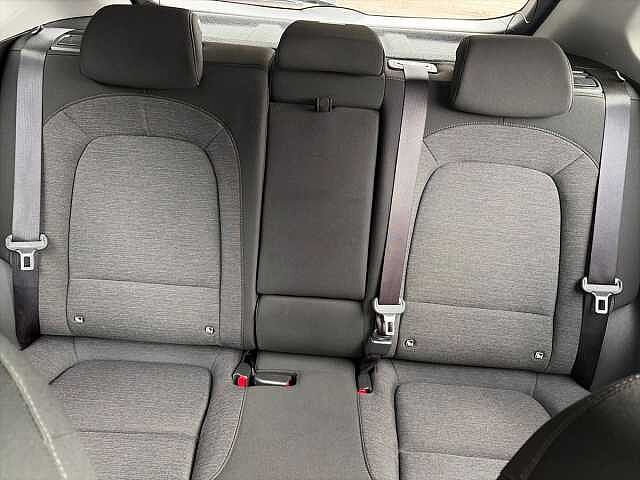 Hyundai KONA 64Kwh Premium Suv 5Dr Electric Auto (10.5Kw Charger) (204 Ps)