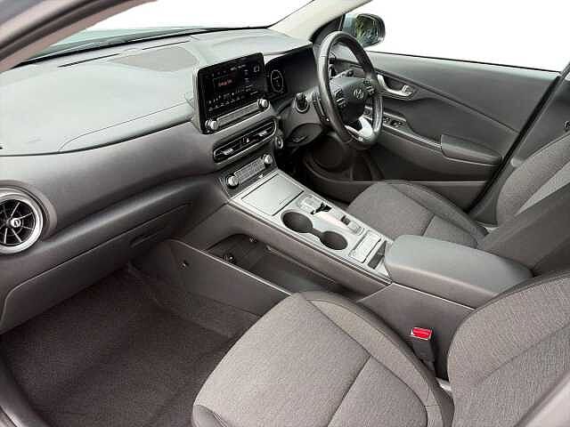 Hyundai KONA 64Kwh Premium Suv 5Dr Electric Auto (10.5Kw Charger) (204 Ps)