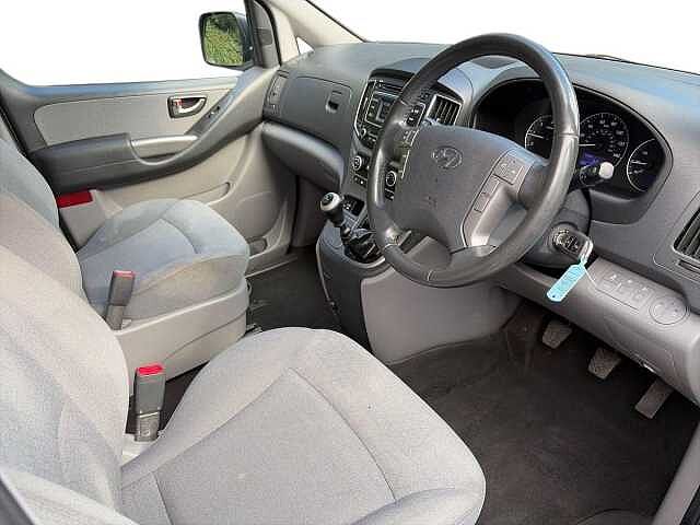 Hyundai I800 2.5 Crdi Se Mpv 5Dr Diesel Manual Euro 6 (136 Ps) Creamy White