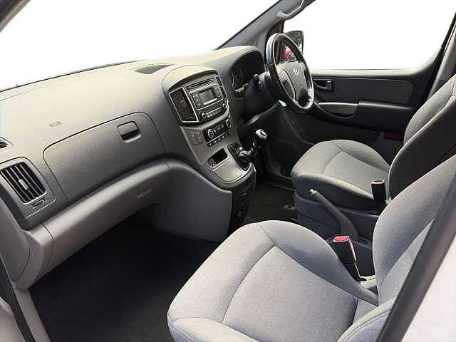 Hyundai I800 2.5 Crdi Se Mpv 5Dr Diesel Manual Euro 6 (136 Ps) Creamy White