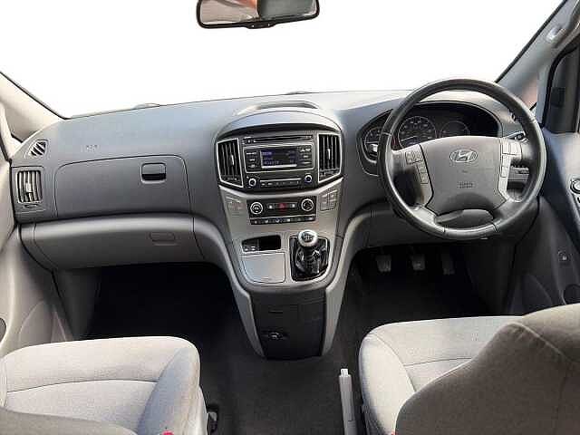 Hyundai I800 2.5 Crdi Se Mpv 5Dr Diesel Manual Euro 6 (136 Ps) Creamy White