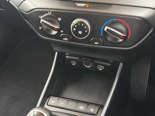 Hyundai I20 1.0 T-Gdi Black Line Hatchback 5Dr Petrol Manual Euro 6 (S/S) (90 Ps)